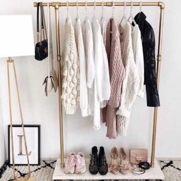 ❤️Like this listing to be notified when I go live❤️ - Picture 2 of 2